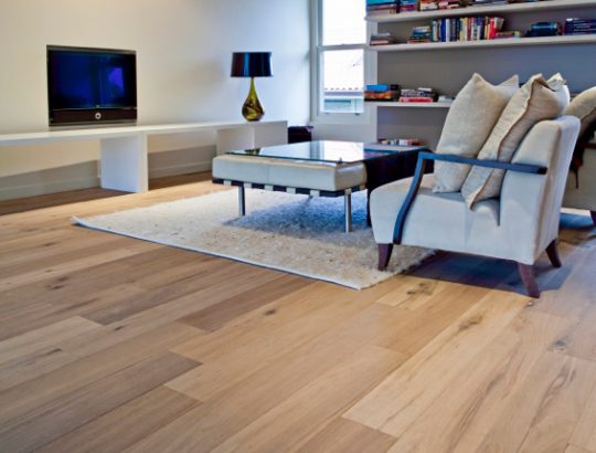 euro-rustic-oak-wood-flooring